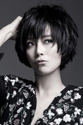温晓雅（苏岩饰演）