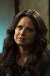 Quinn Perkins（凯蒂·洛斯饰演）