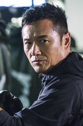 聂宇航（苗侨伟饰演）