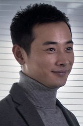 袁焜（罗晋饰演）