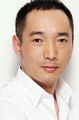 黄金水（李易祥饰演）