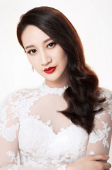 梅兰妮（曾泳醍饰演）