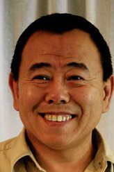 龙大龙（潘长江饰演）