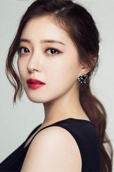 崔优胜（李世英饰演）