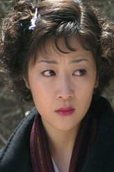 穆兰（郭月饰演）