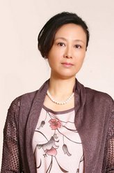 李小花（吴玉芳饰演）