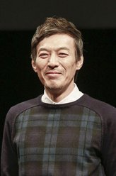 徐俊满（金甲洙饰演）
