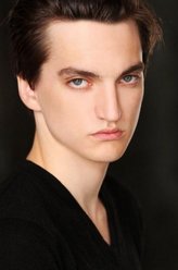 John Murphy（理查德·哈蒙饰演）