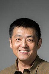 丁伟（林强饰演）