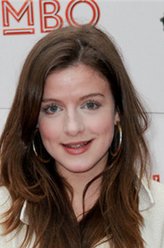 Agnes Towler（埃斯林·洛福斯饰演）