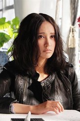 林夏（张歆艺饰演）