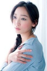 杏（杏饰演）