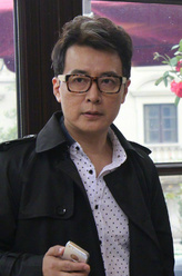 周晓亮（于洋饰演）