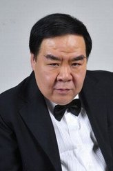 牛似道（郑则仕饰演）