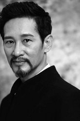 马亦光（王劲松饰演）