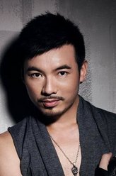 宣孝仲（蒋冰饰演）