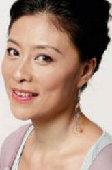 刘清香（岳红饰演）