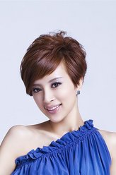 董润玉（金巧巧饰演）