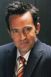 Oscar Madison（马修·派瑞饰演）