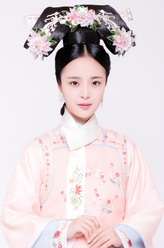 年姝媛（李莎旻子饰演）