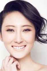 陈彩霞（杨梓墨饰演）