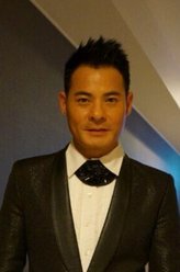 铁手（黄智贤饰演）