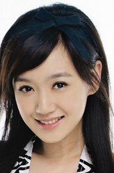易华（薛佳凝饰演）