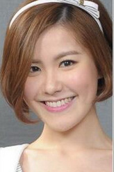 贺小美（刘佩玥饰演）