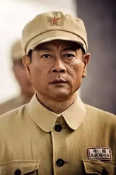 王忠（巫刚饰演）