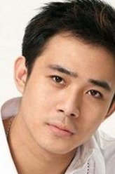 李翔（贾一平饰演）