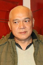马淮安（申军谊饰演）