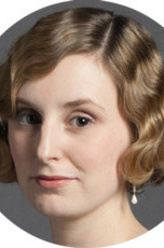 Lady Edith Crawley（劳拉·卡尔迈克尔饰演）