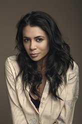 Julia Richmond（Michelle Lukes饰演）