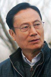 何辉（赵彦民饰演）