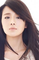吴依凡（周显欣饰演）