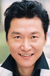罗德益（赵燕国彰饰演）