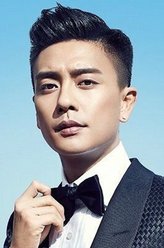 姚月山（黄宗泽饰演）