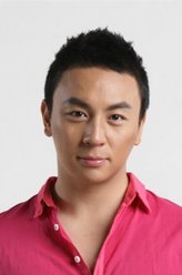 李剑山（释小龙饰演）