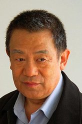 温海成（高明饰演）