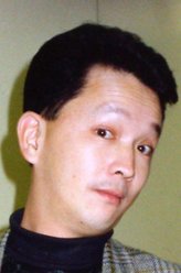 郑东流（廖启智饰演）