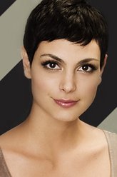 Leslie Thompkins（莫蕾娜·巴卡林饰演）