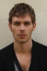 Klaus（约瑟夫·摩根饰演）