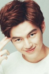 Daniel（董力饰演）