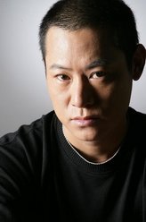 郑浩天（任泽巍饰演）