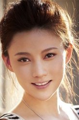 滕秀莲（聂鑫饰演）